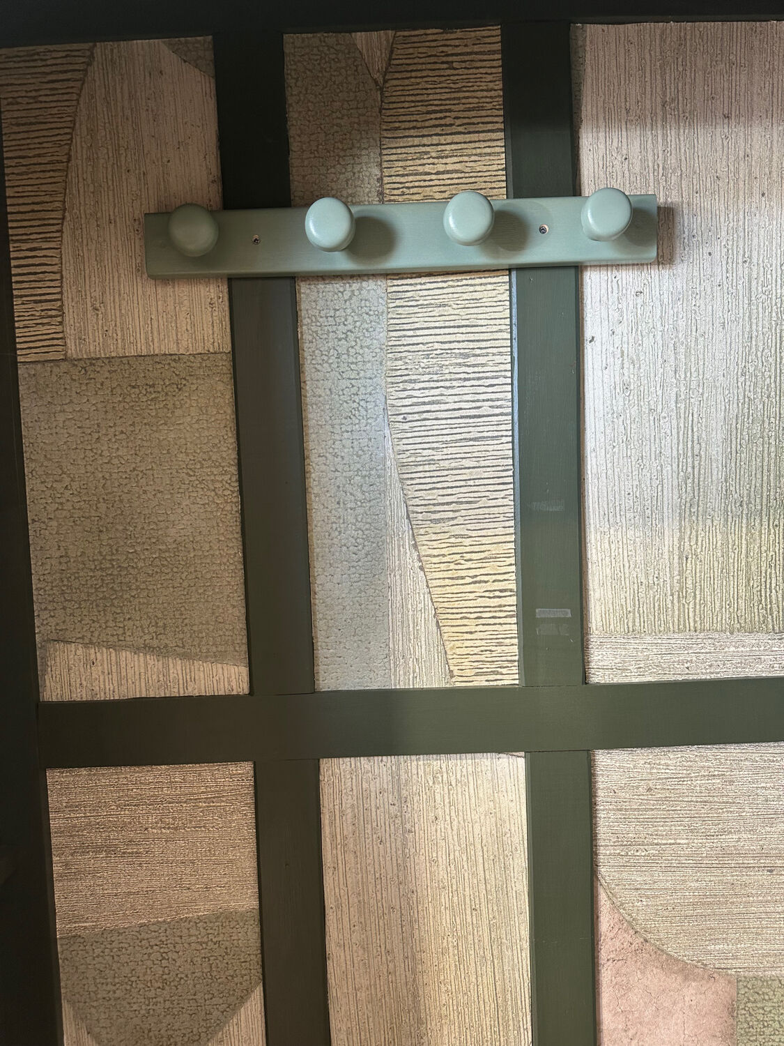 Renovated bonnetière wardrobe