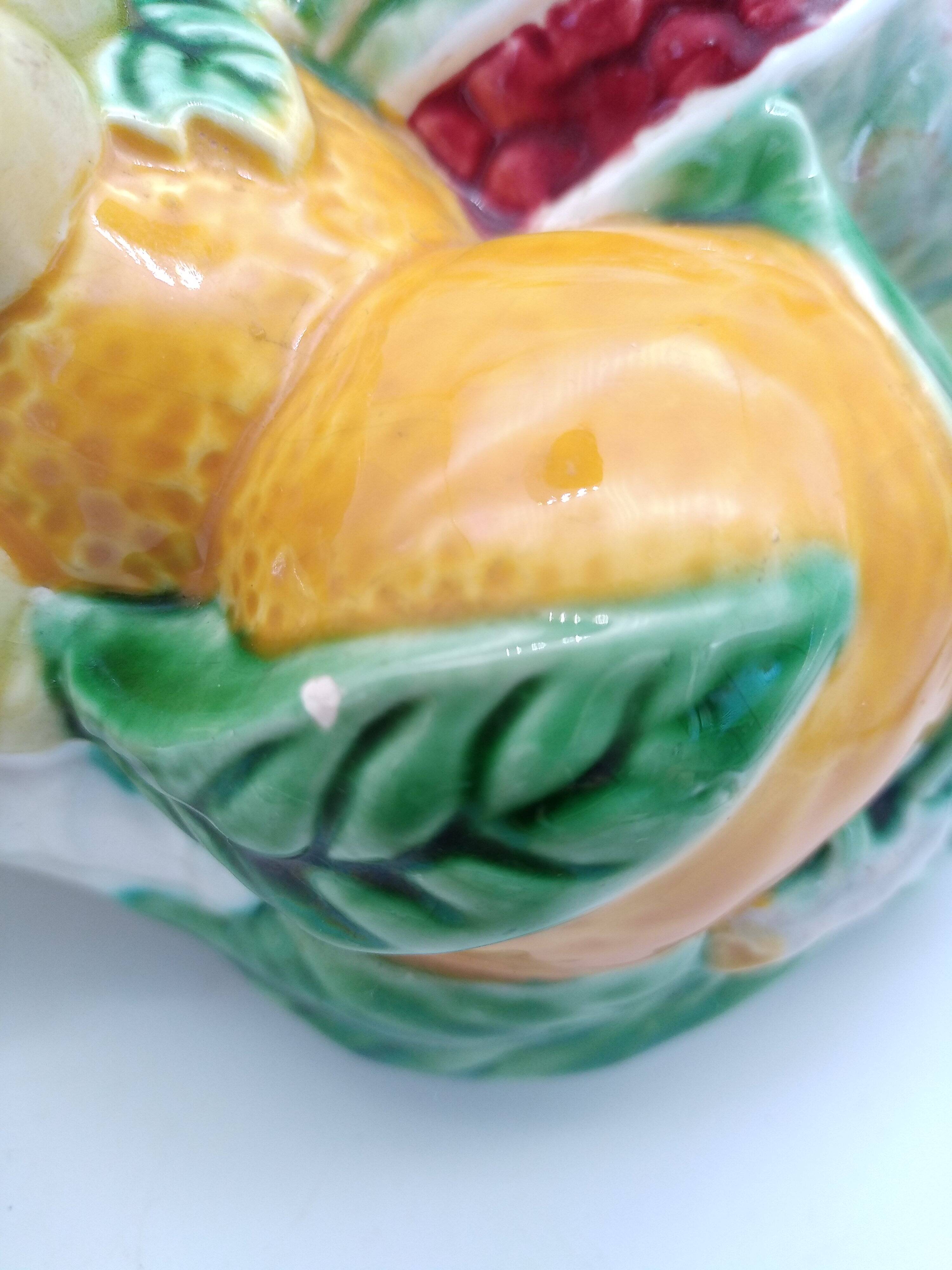 Fruit basket with lid. Enameled barbotine. Large model. Bordallo Pinheiro