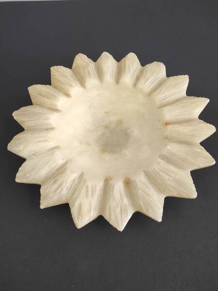 Alabaster pocket emptier or ashtray
