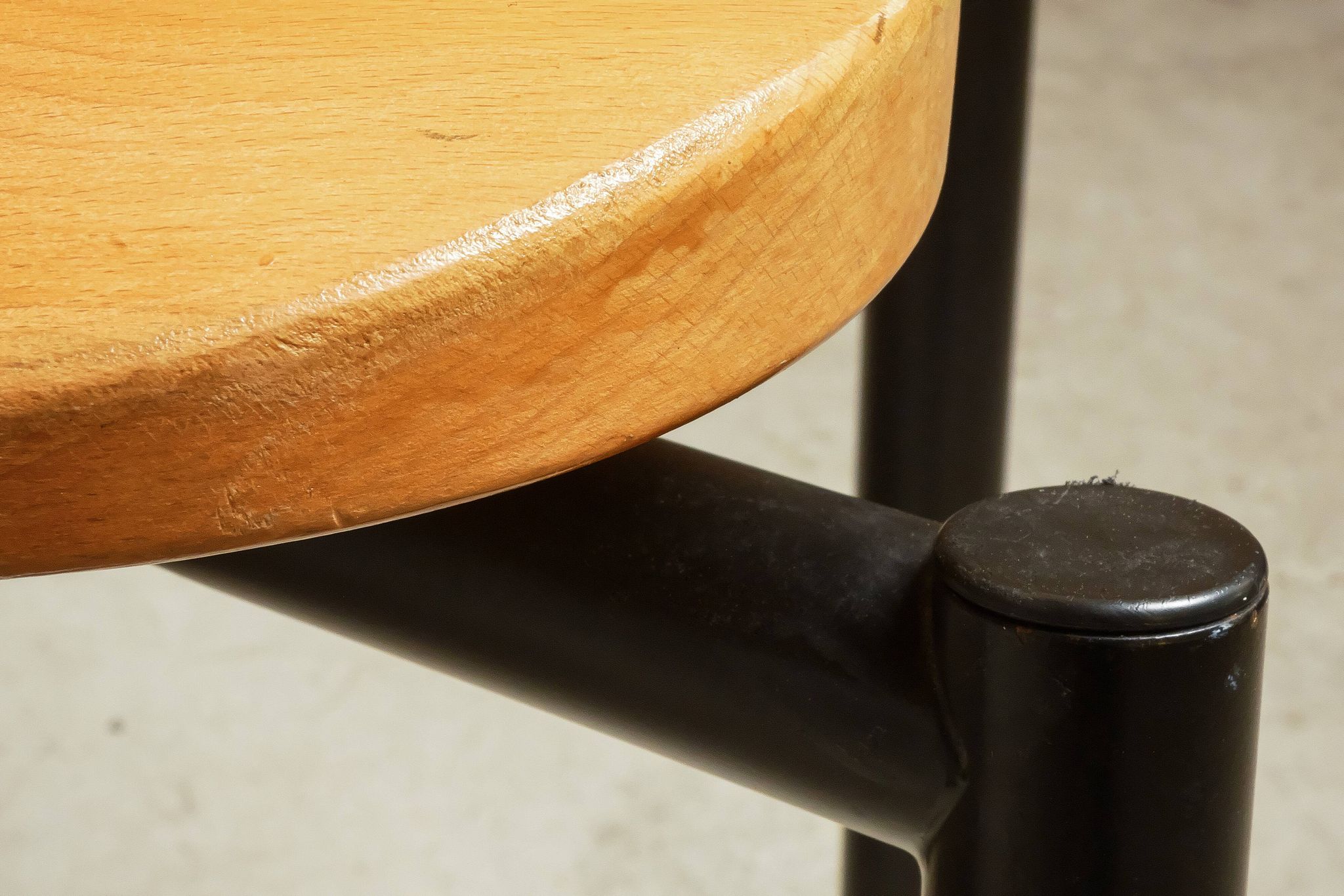Martin Stoll - Set of four chairs in beech and black steel - c. 1980 - DE