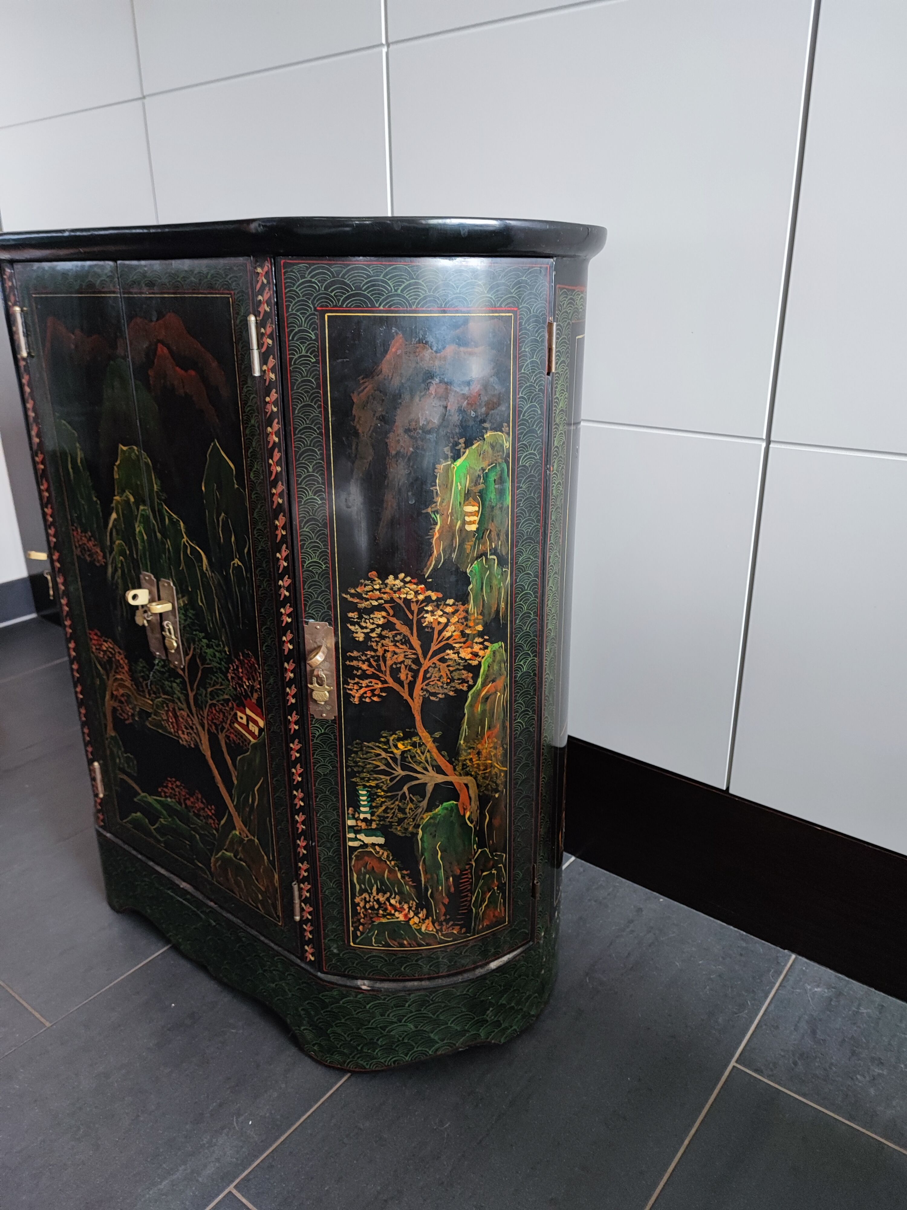 Japanese bar furniture painted and lacquered