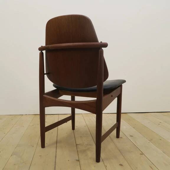 Teak chair by Arne Hovmand-Olsen, Denmark 1960
