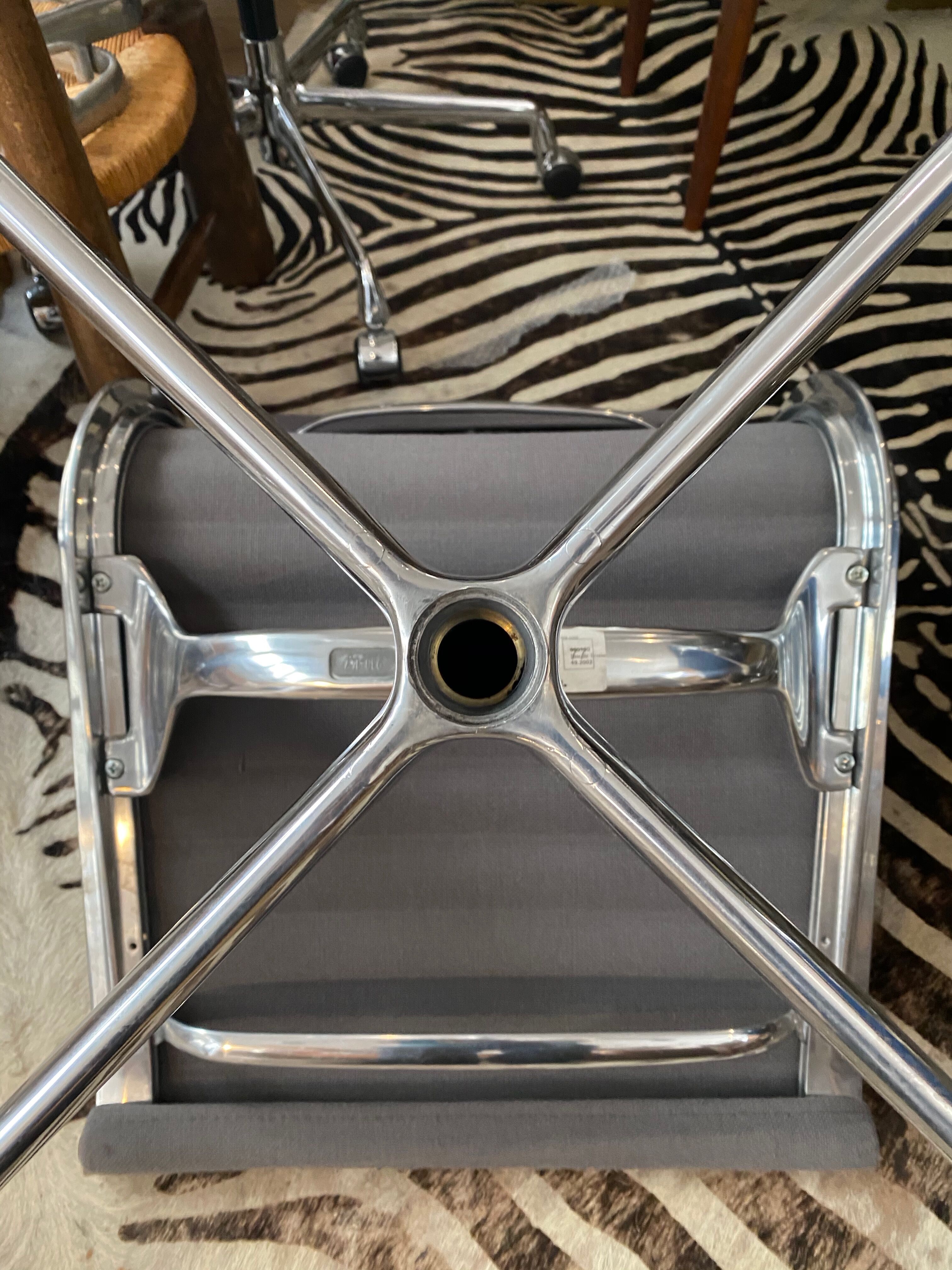 EA 108 swivel chair by Charles and Ray Eames Vitra edition