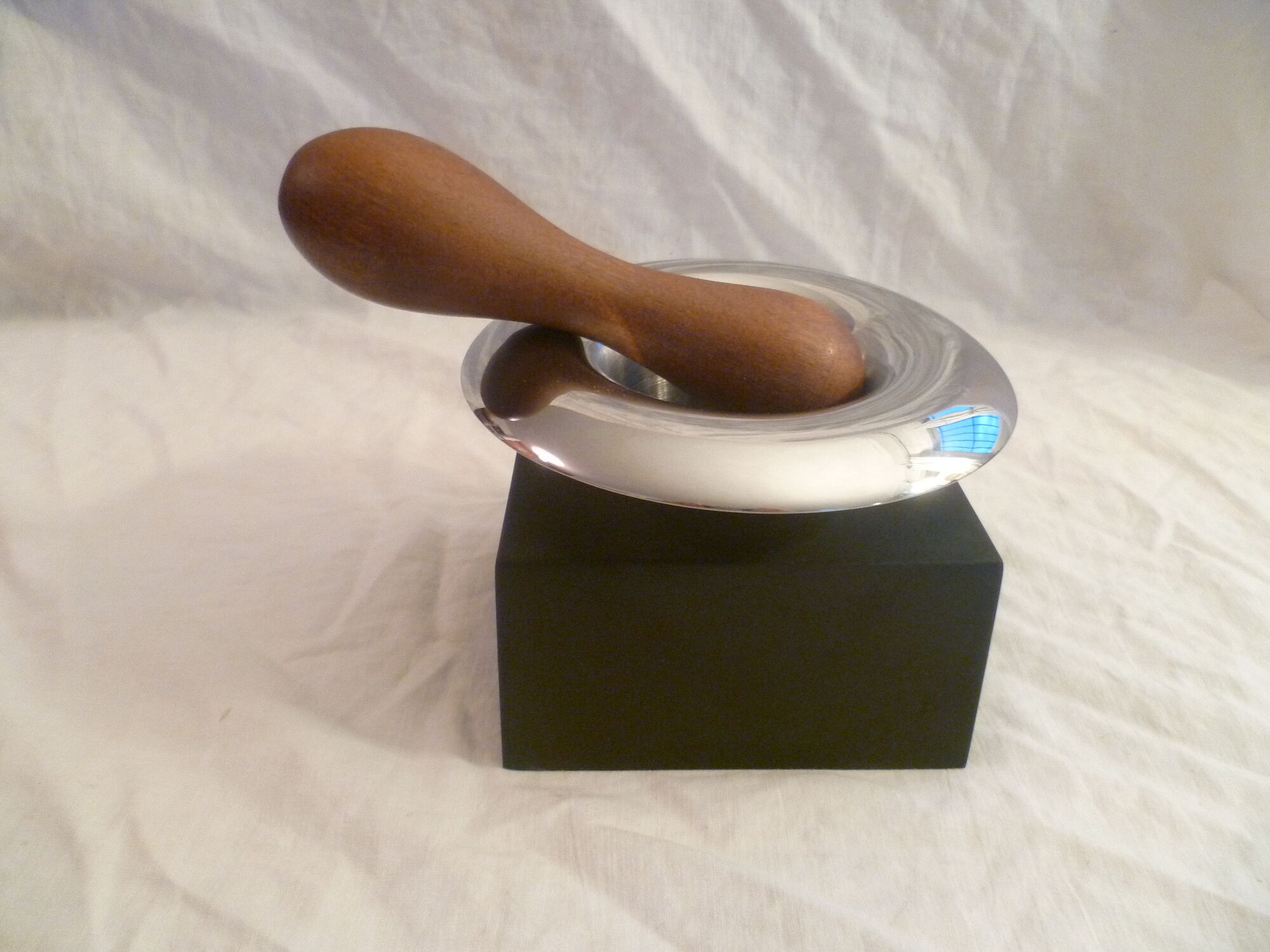 Walnut cracker stylish scandinavian design in steel/rubber/vintage wood collector