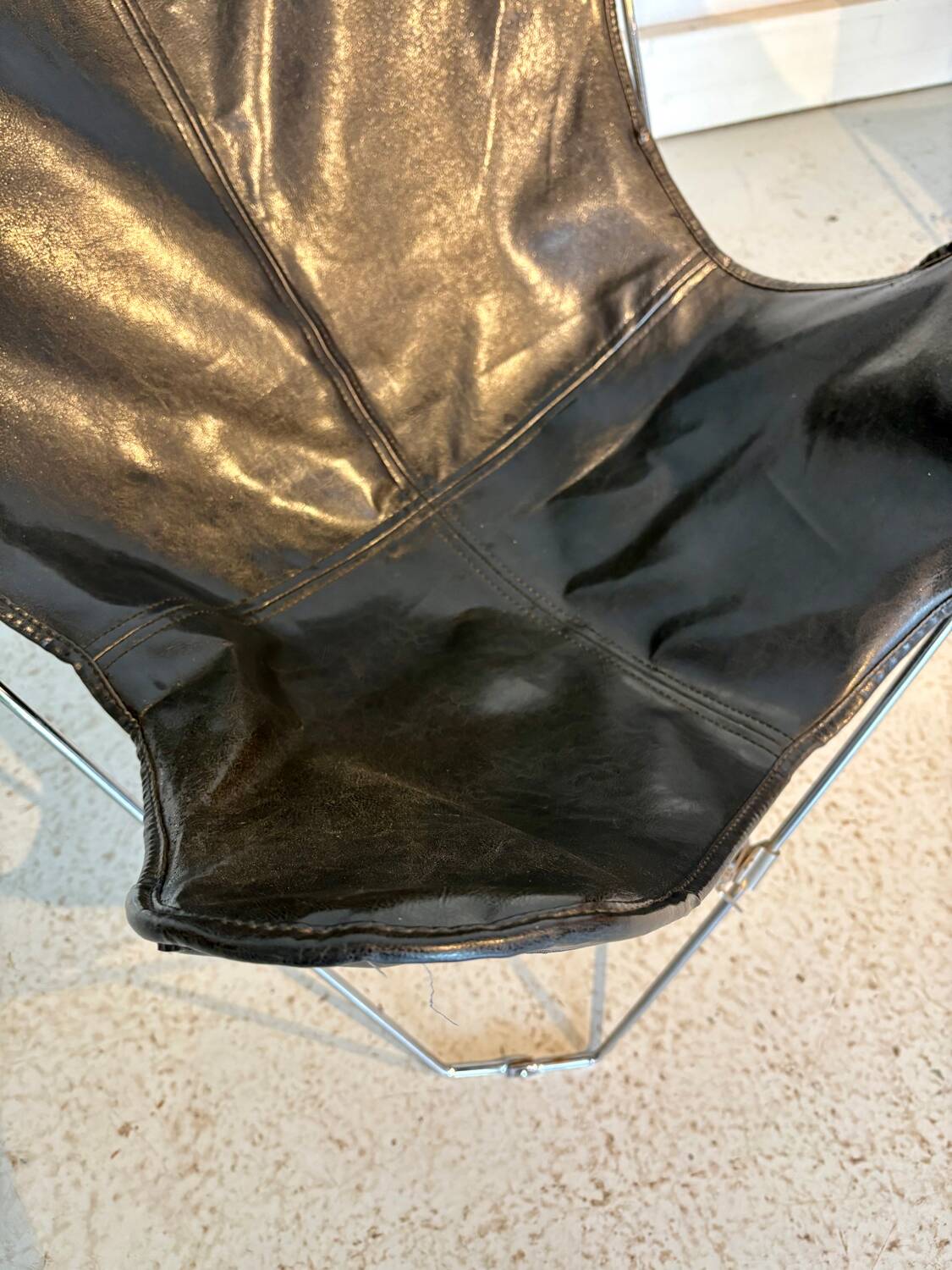 Vintage leather butterfly chairs – 1970s – metal frame – st