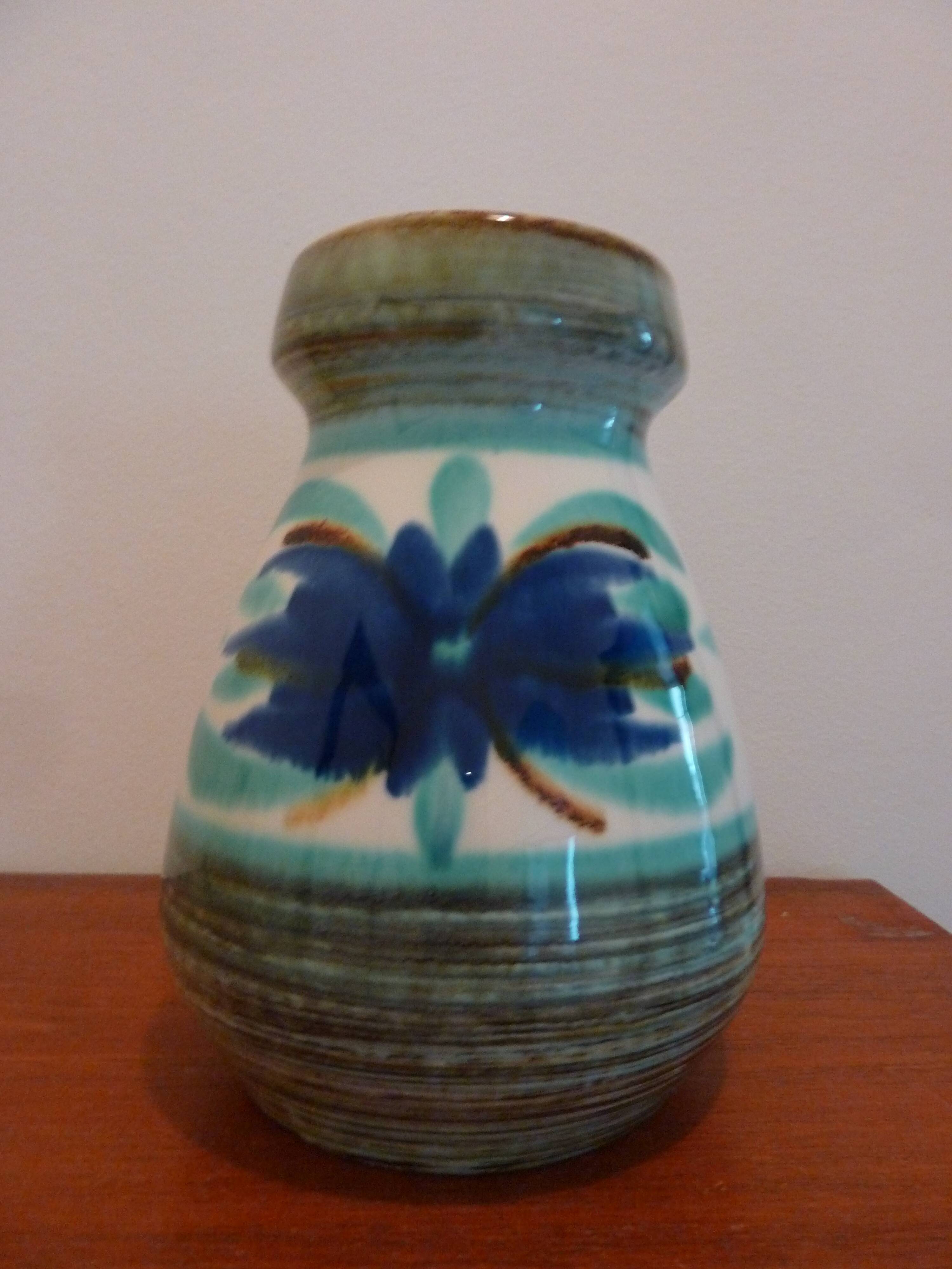 St. Clement 9134 hand painted floral decoration vase