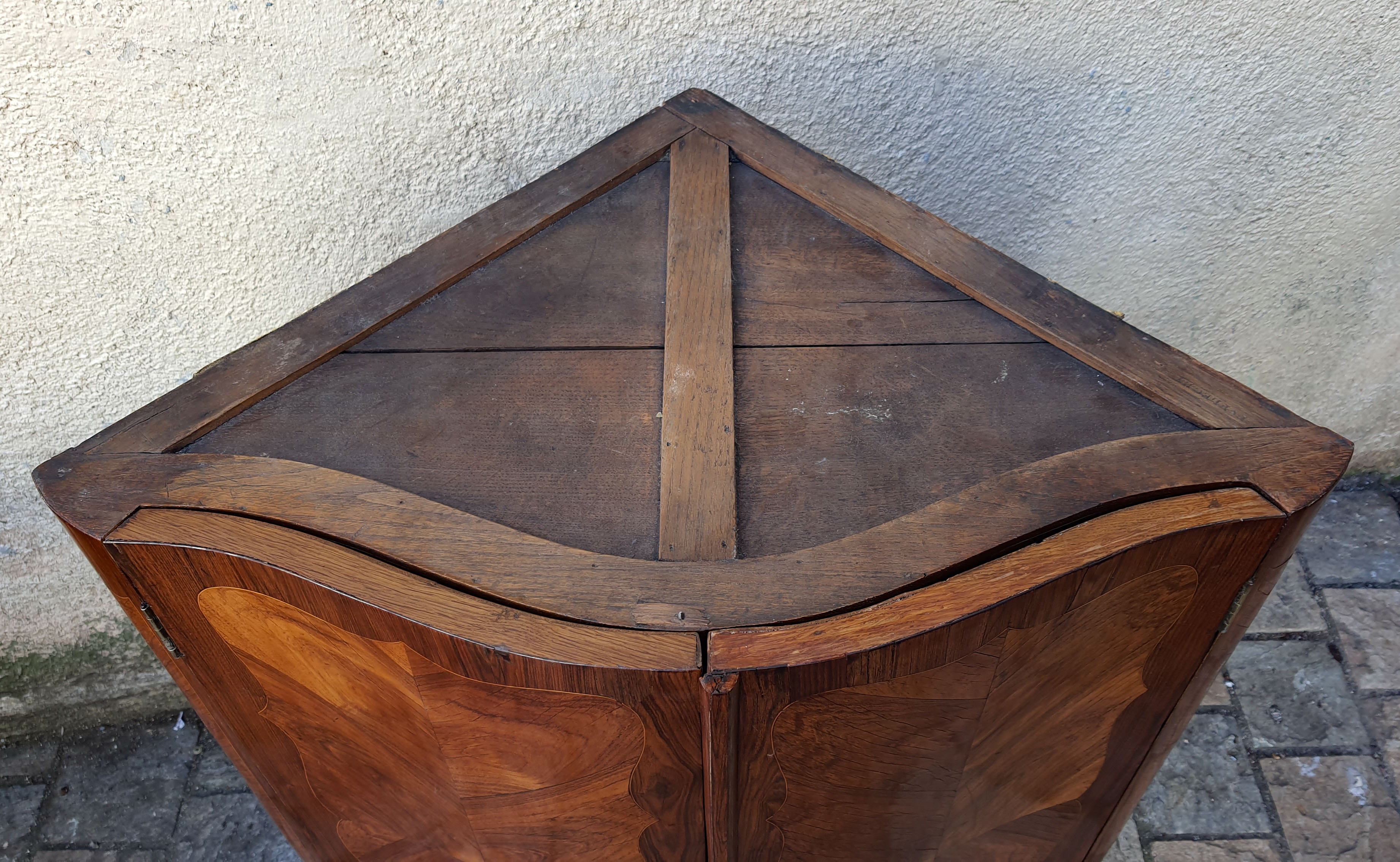 Notch period Louis XV master cabinetmaker Pierre Fléchy 1756