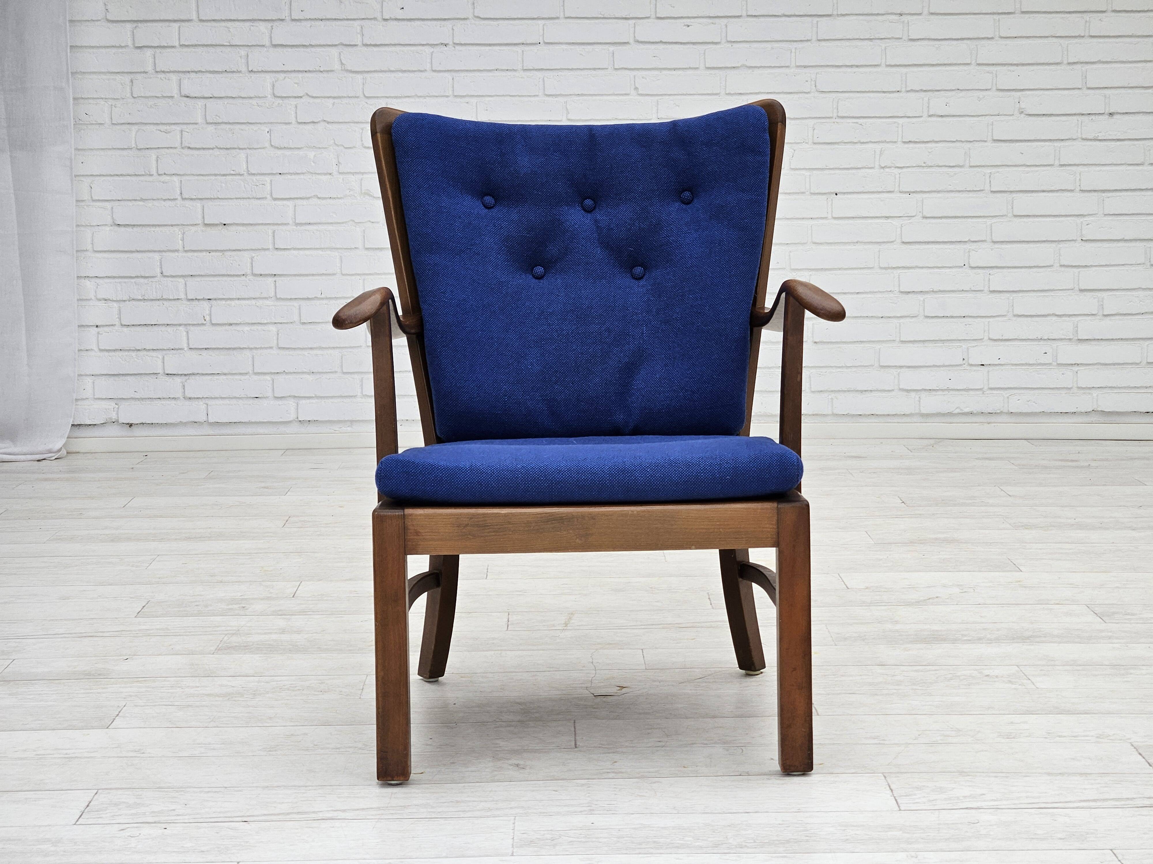 1960s, Danish easy armchair by Fritz Hansen, wool fabric, beech wood.