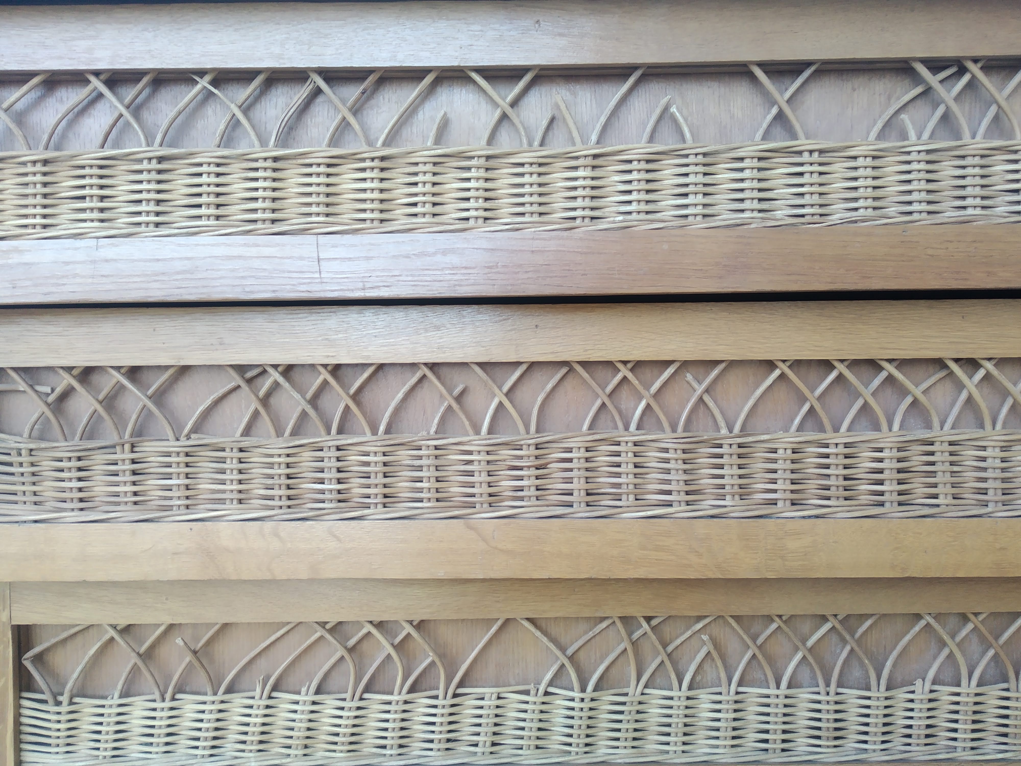 Vintage dresser rattan compass feet