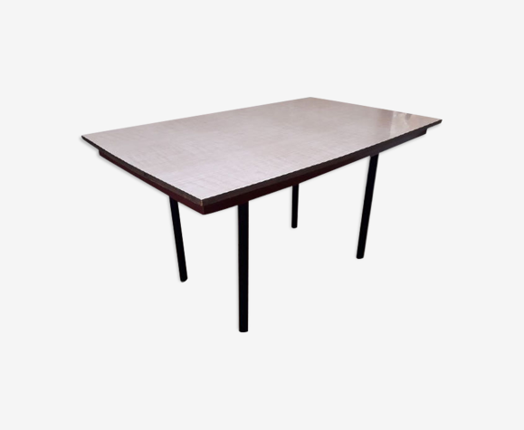 Table salle à manger en formica