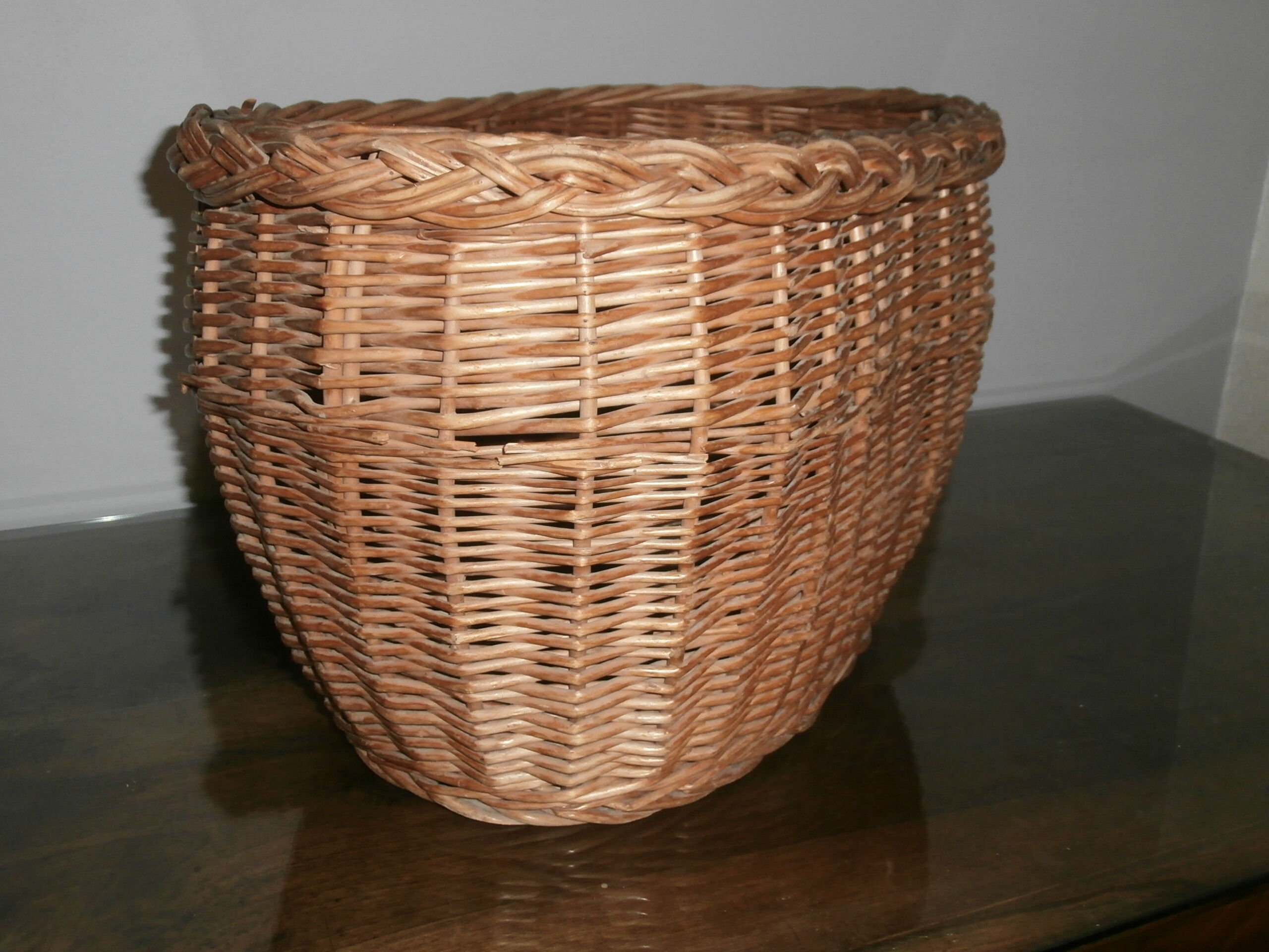 Wicker basket