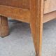 Armoire pied compas en chêne blond