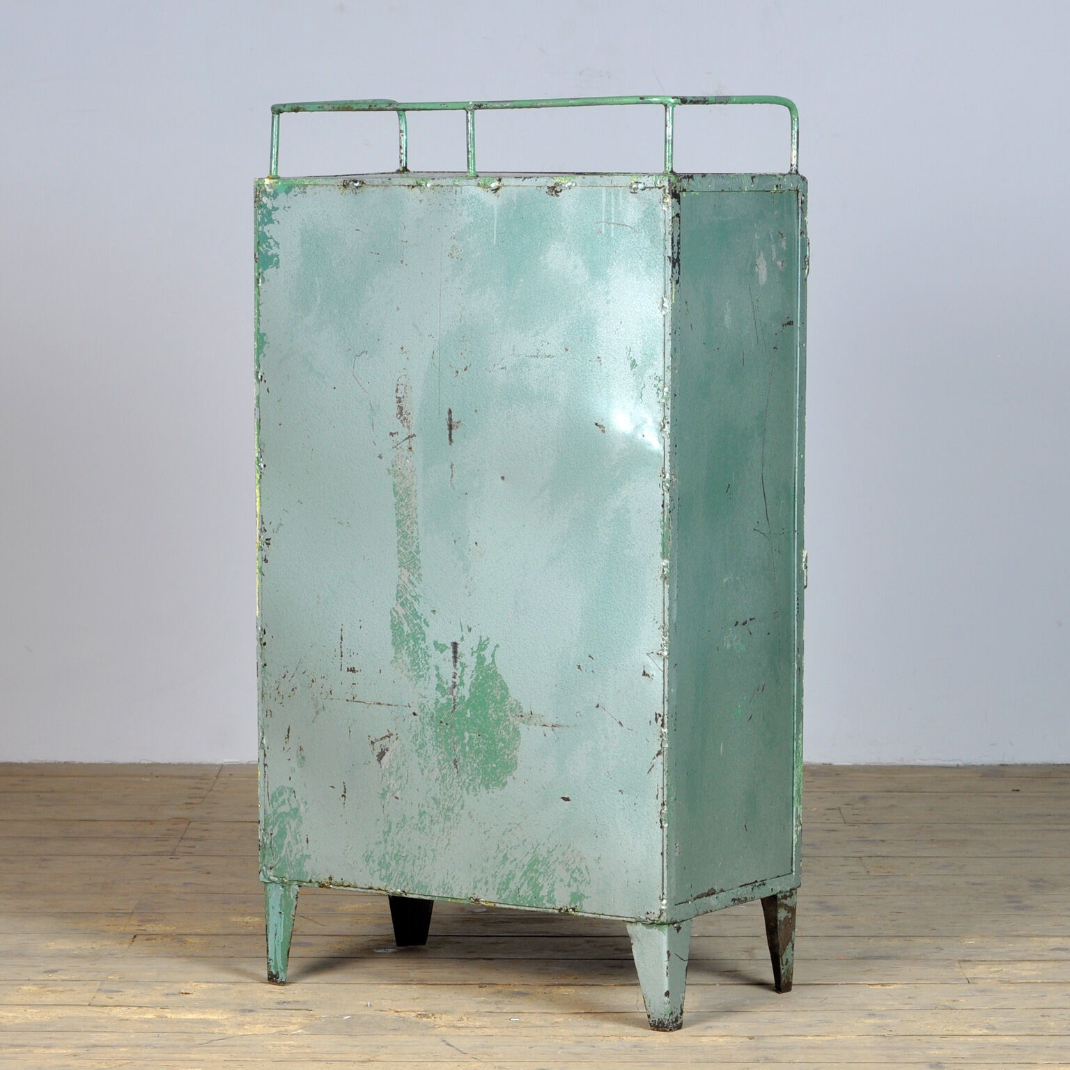 Armoire en fer industriel avec 4 tiroirs, années 1960