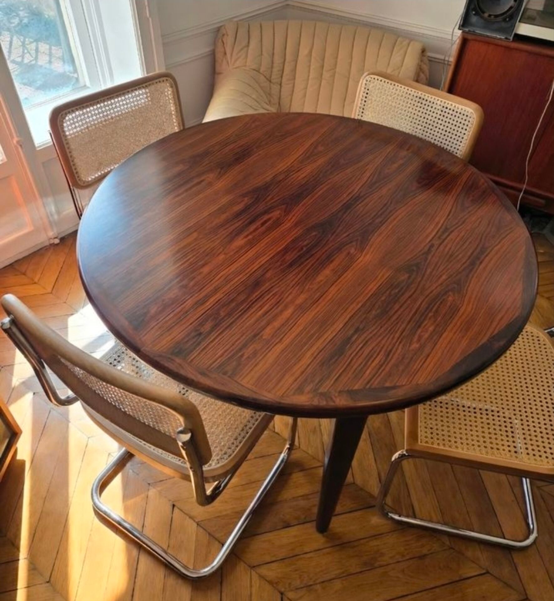 Round table by VV Møbler Spottrup extendable in rosewood