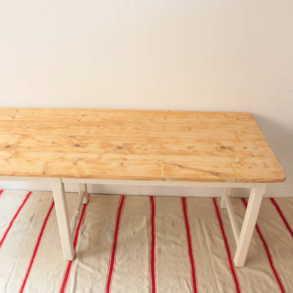 Farmhouse table