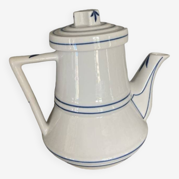 Complete Bayeux porcelain teapot