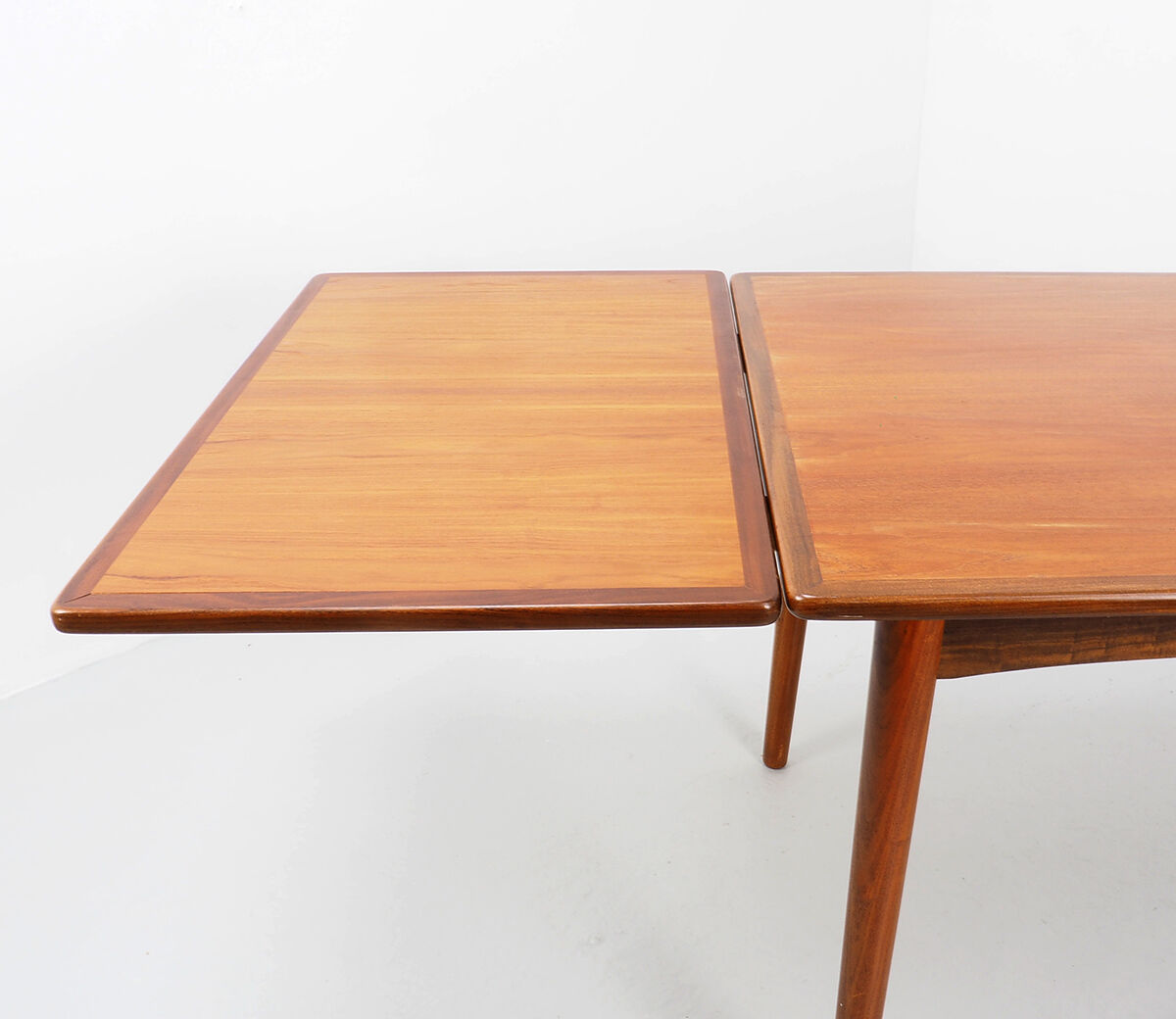 Table extensible en bois de rose de conception danoise, 1960