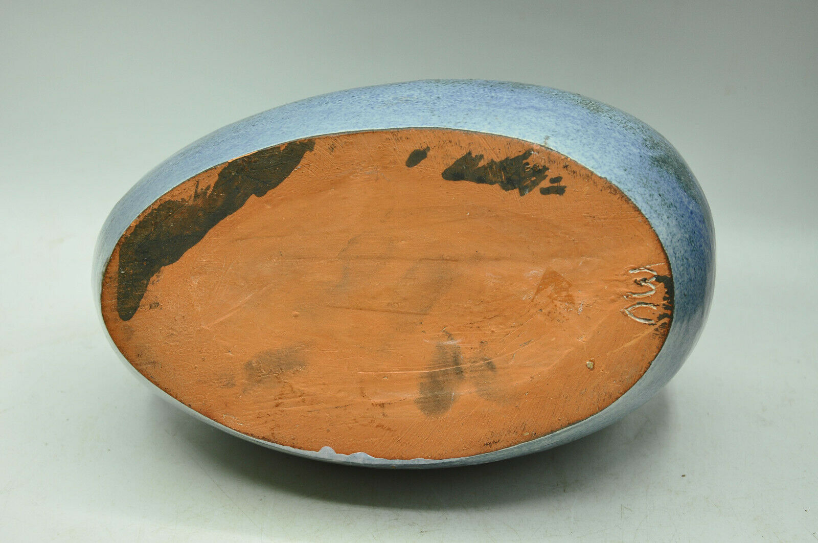 Vase piece of form in reeds