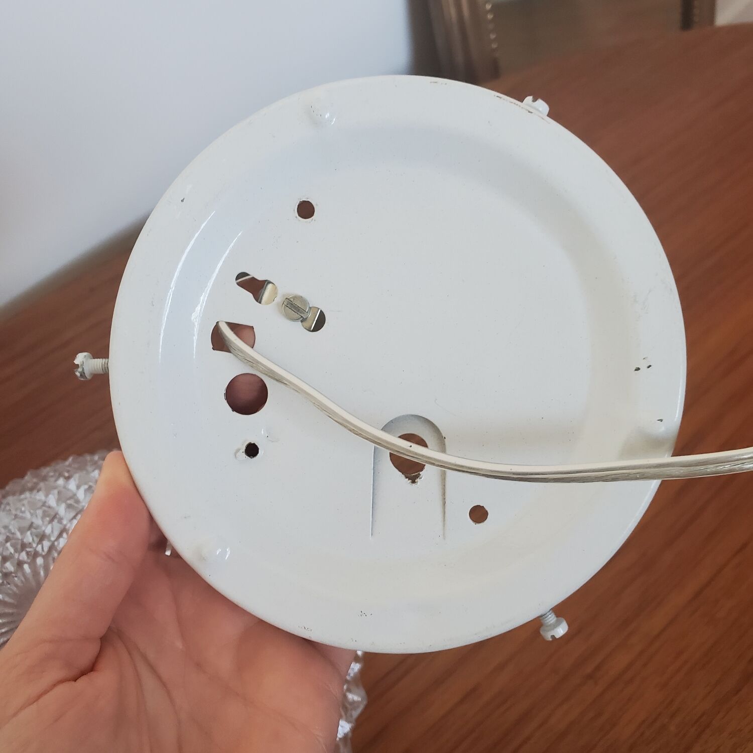 Diamond tip ceiling lamp