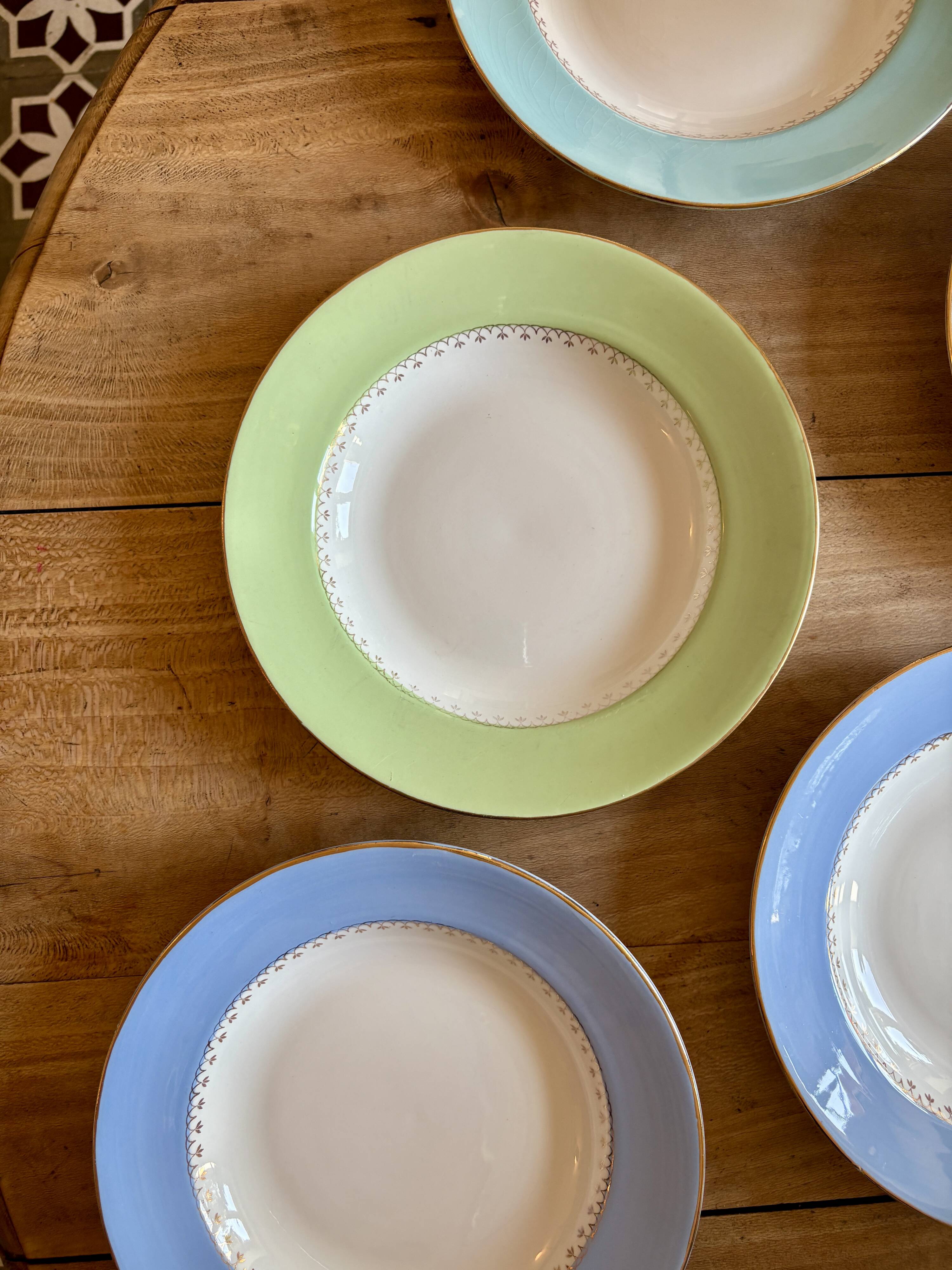 Set of 6 vintage soup plates, pastel colors and gold details