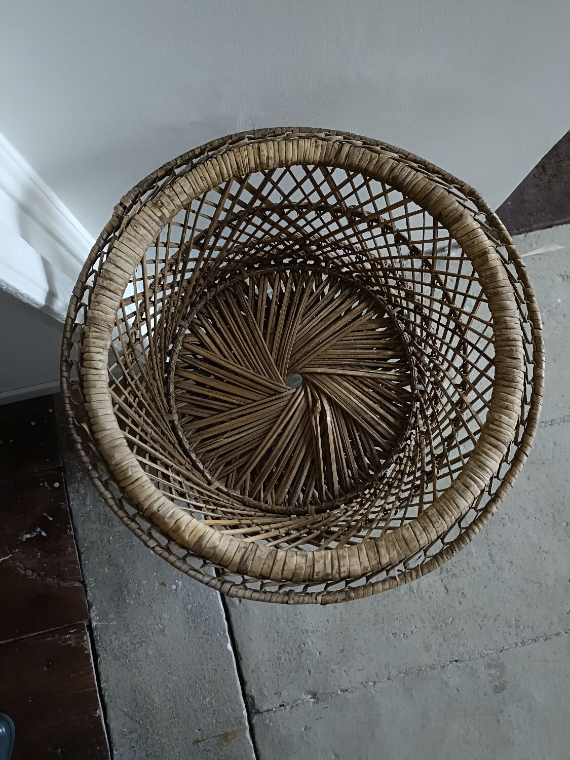 Plant holder, rattan pot cover