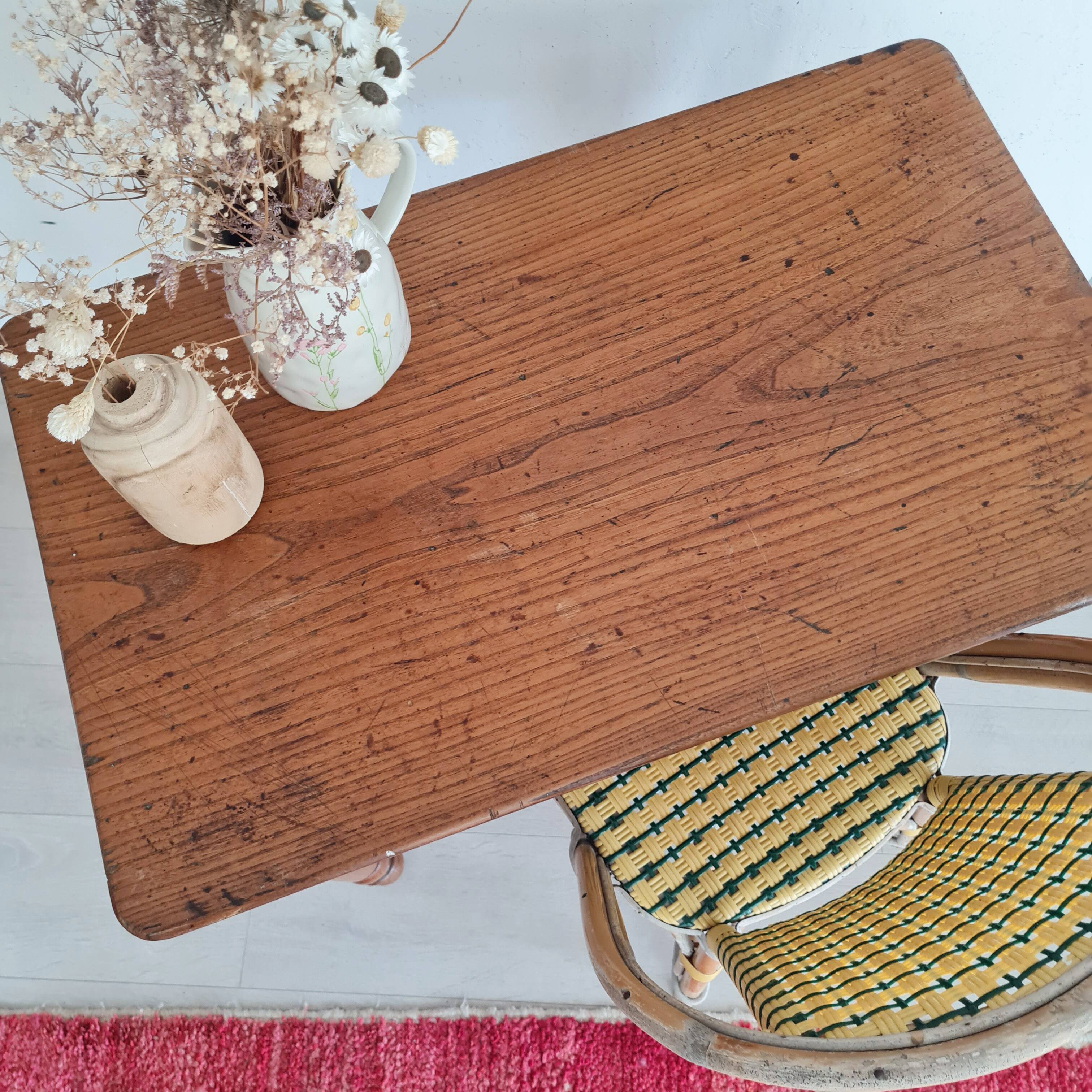 Solid wood desk table with turned legs