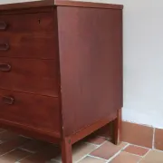 Ulferts chest of drawers from the 1960s with integrated handles.
