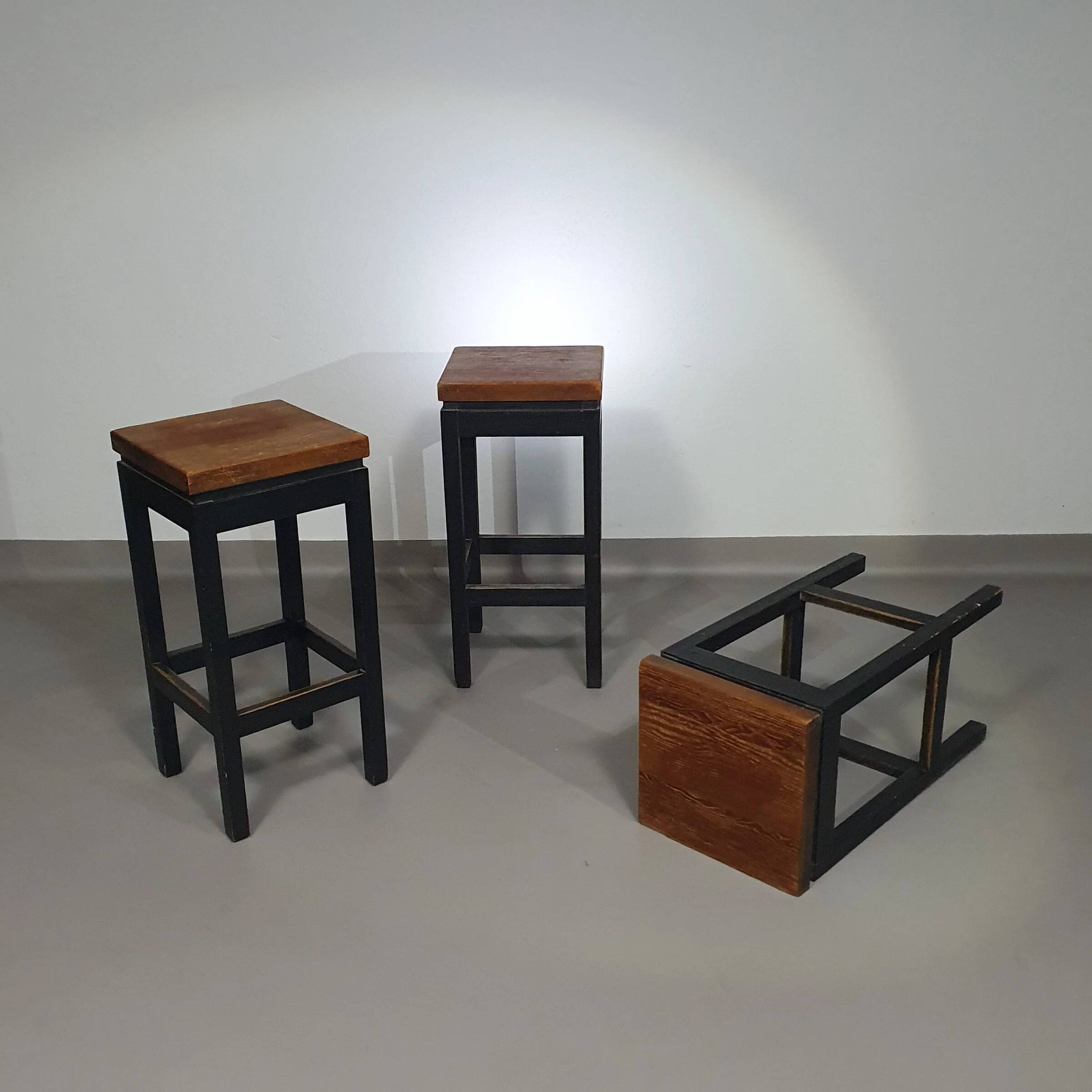 3 x tabourets de construction en chêne années 1960