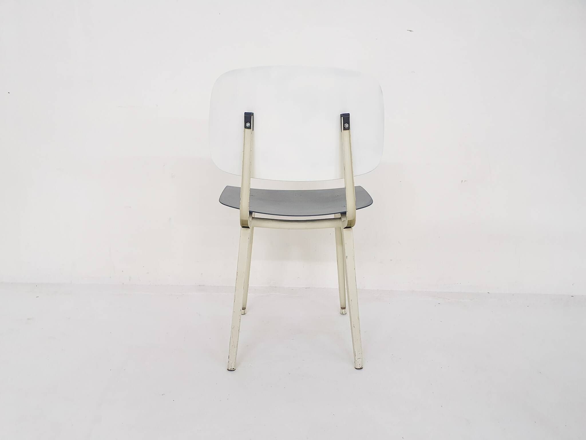 Friso Kramer for Ahrend de Cirkel "revolt" dining chair, The Netherlands 1950's