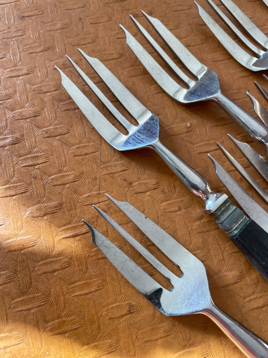 Dessert forks