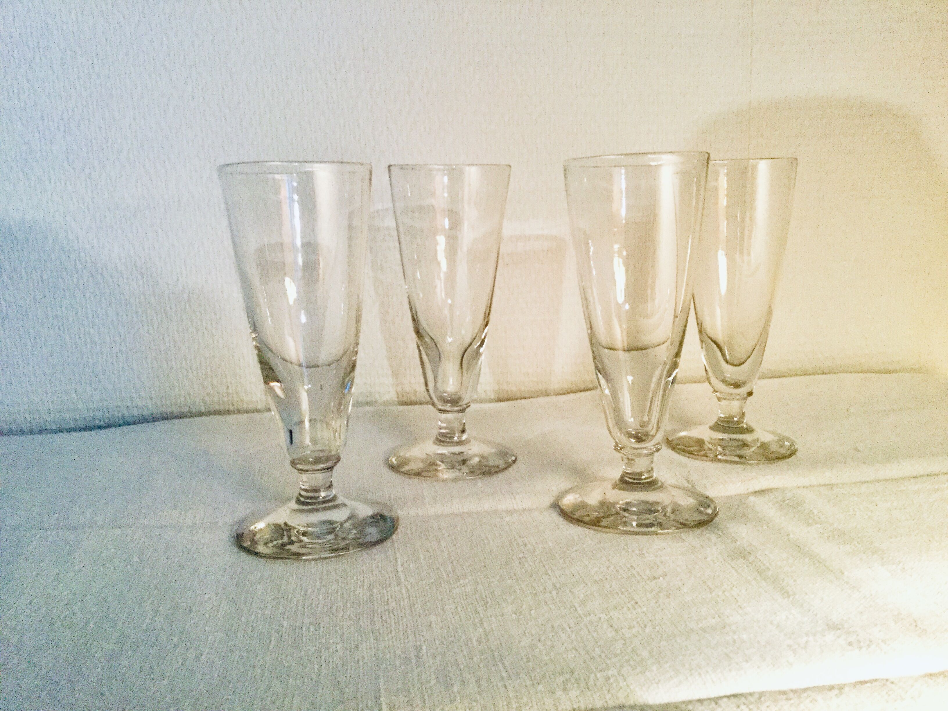 4 flûtes à champagne en verre soufflé