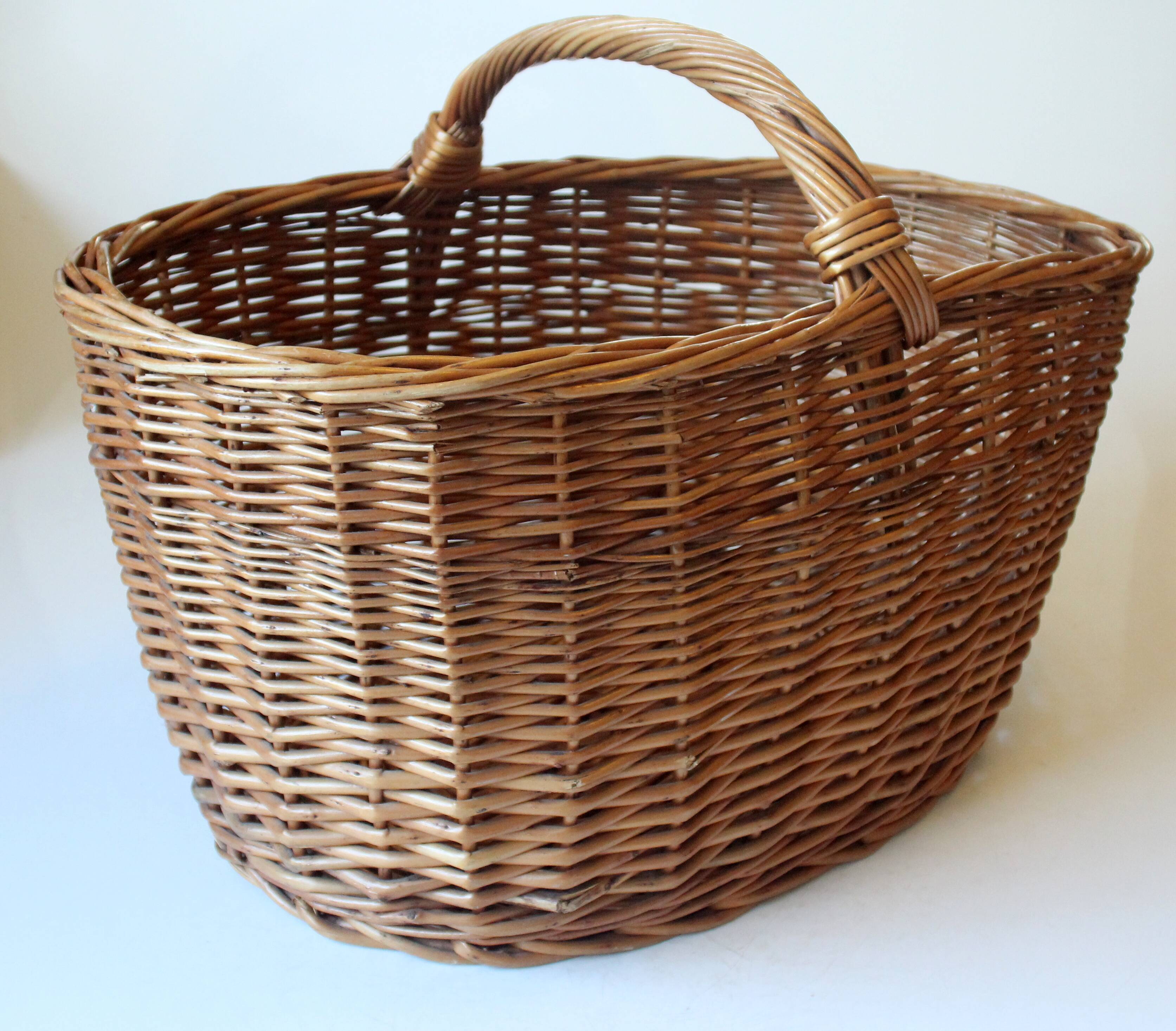 Panier en osier années 1980