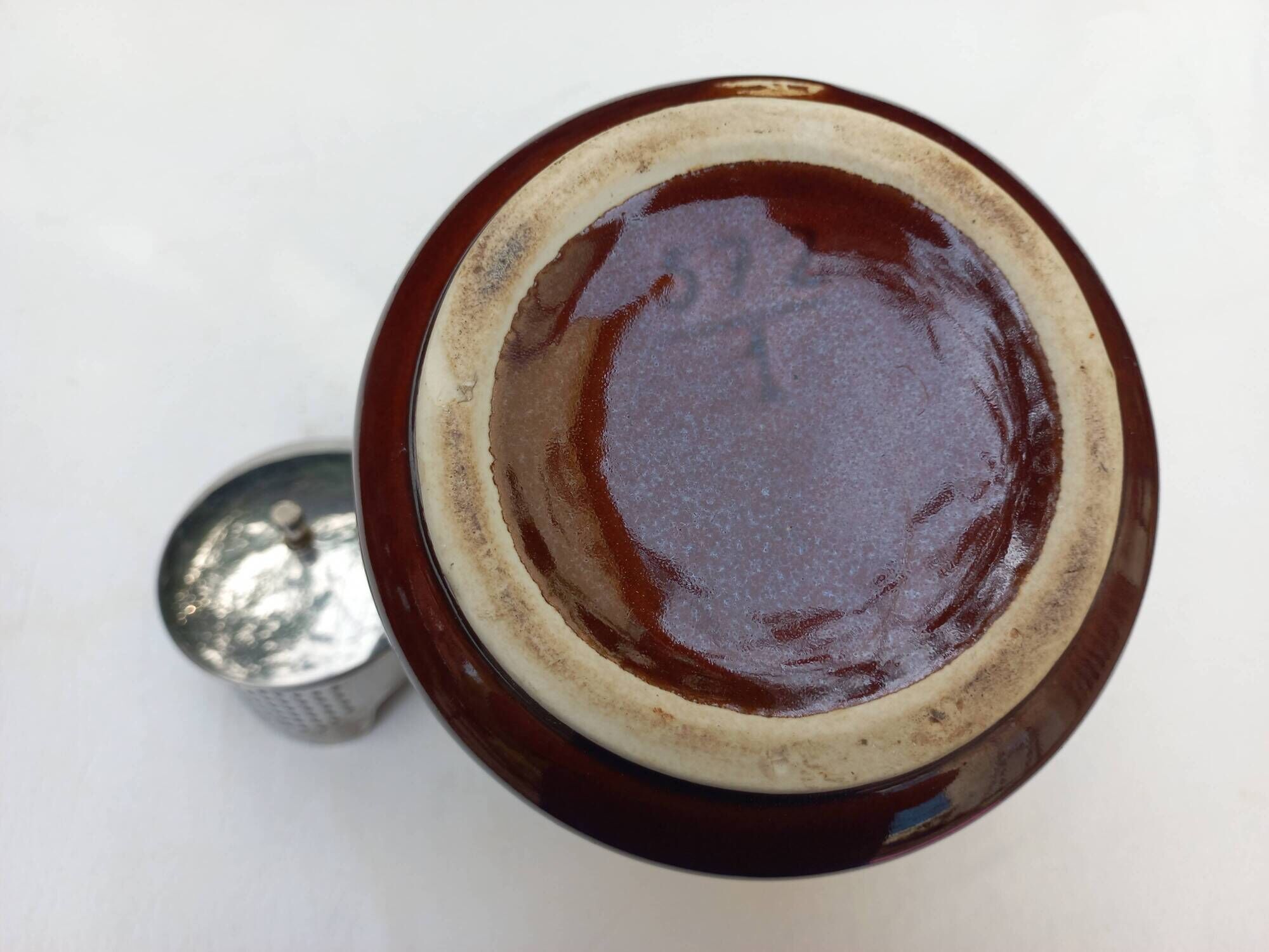 Ceramic coffee pot