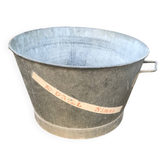 Bassine en zinc