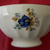 Lot of large old bowls.  Flower decoration.