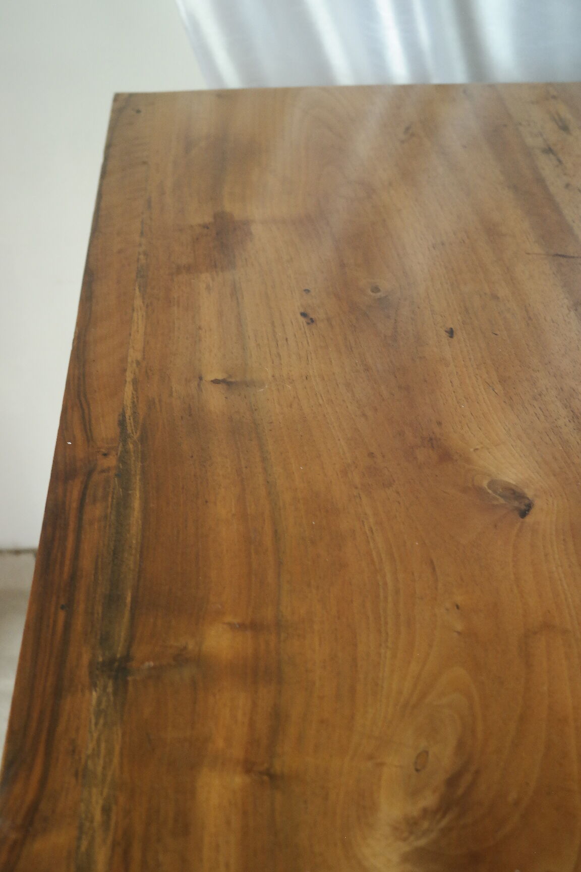 Louis Philippe style chest of drawers in light walnut, 20th century