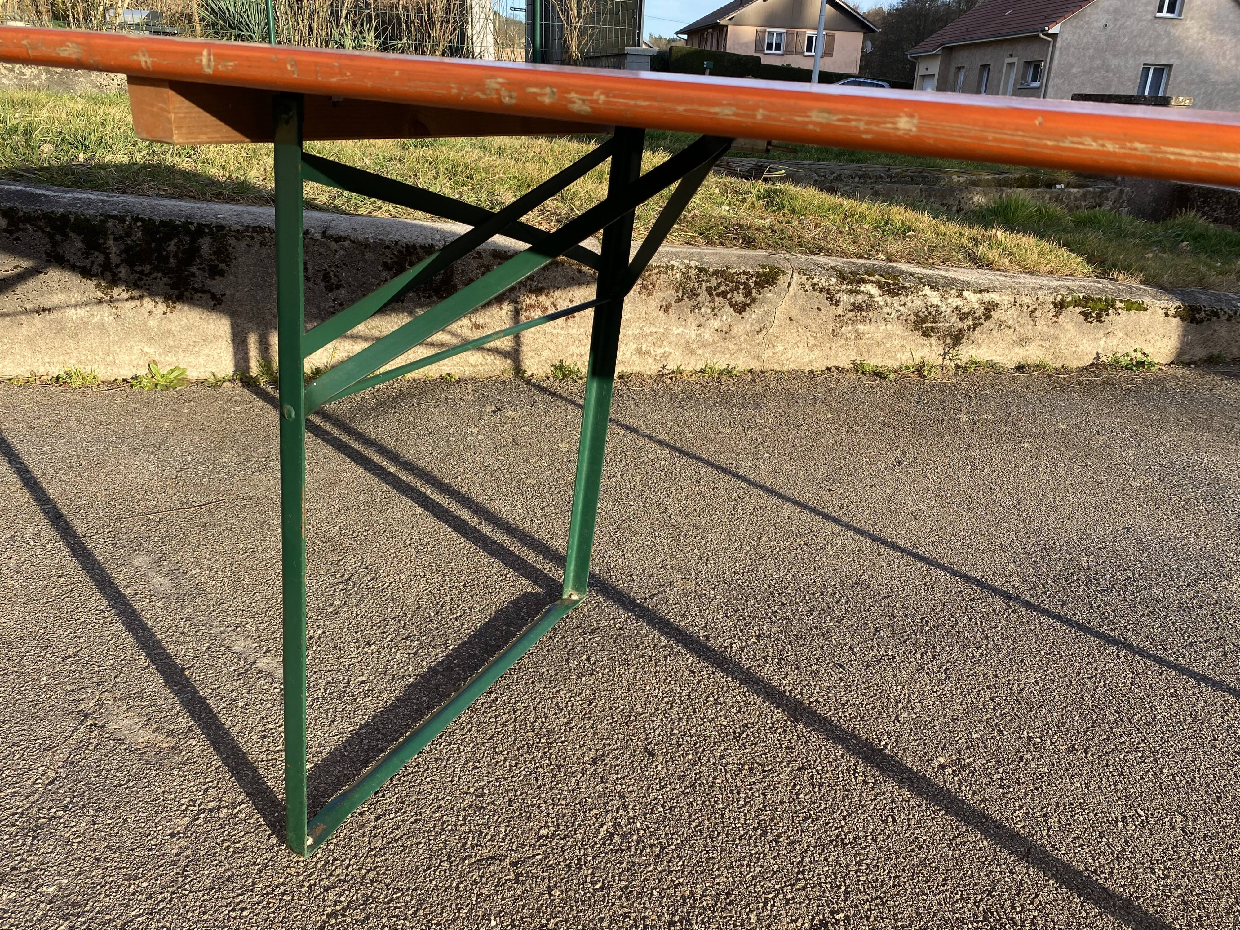 Brewery folding table