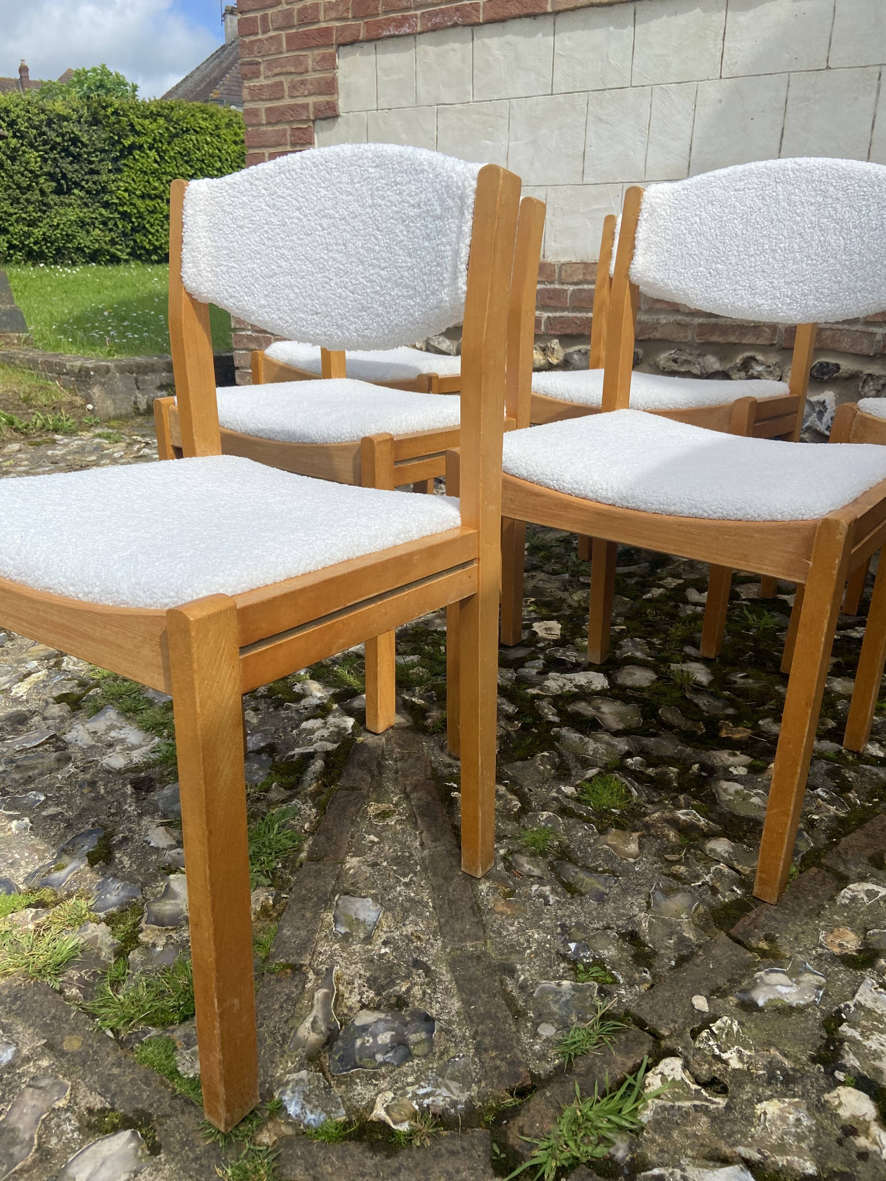 Six vintage 70s Baumann style chairs white buckle fabric