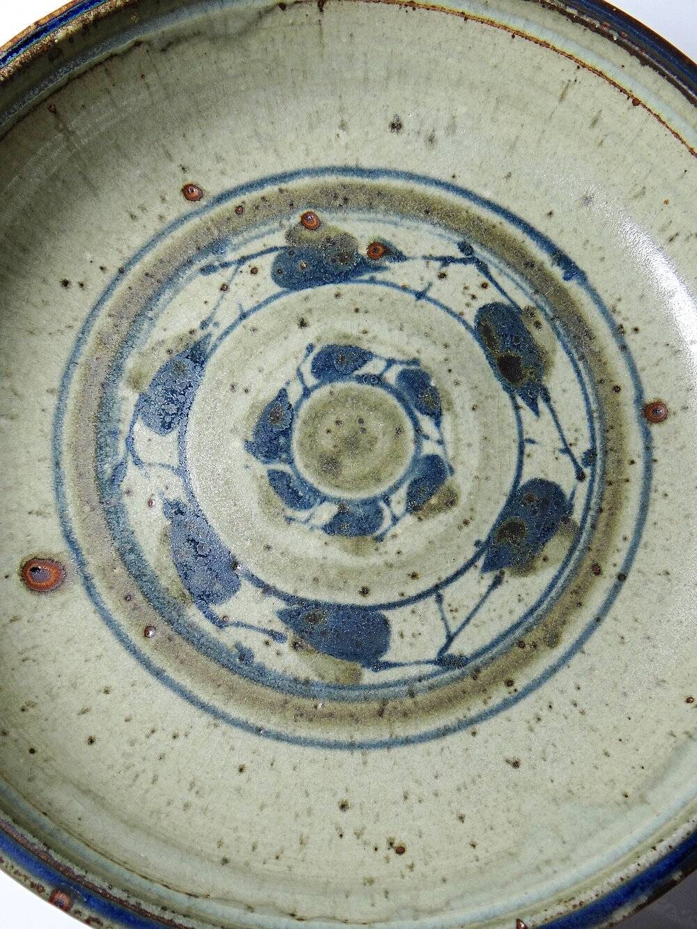 Vintage 1960s-1970s pyrite art stone fruit bowl.