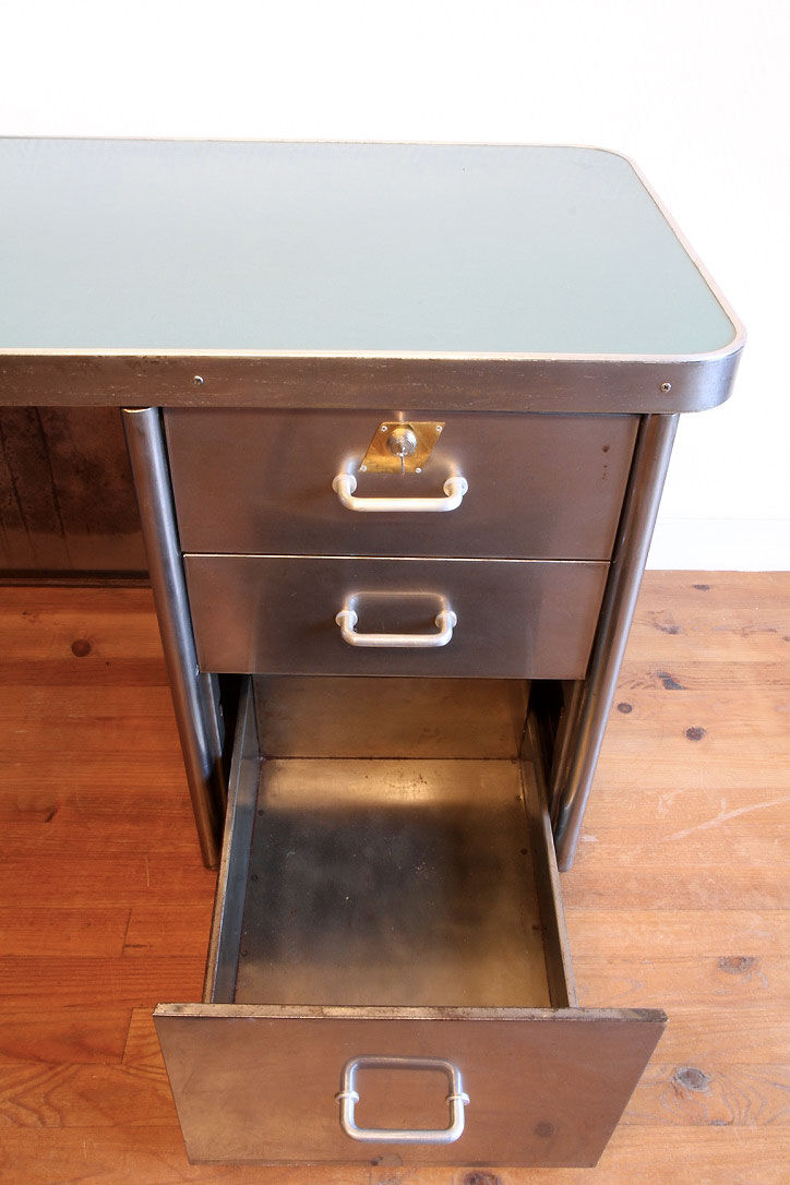 Pickled metal industrial office Nash