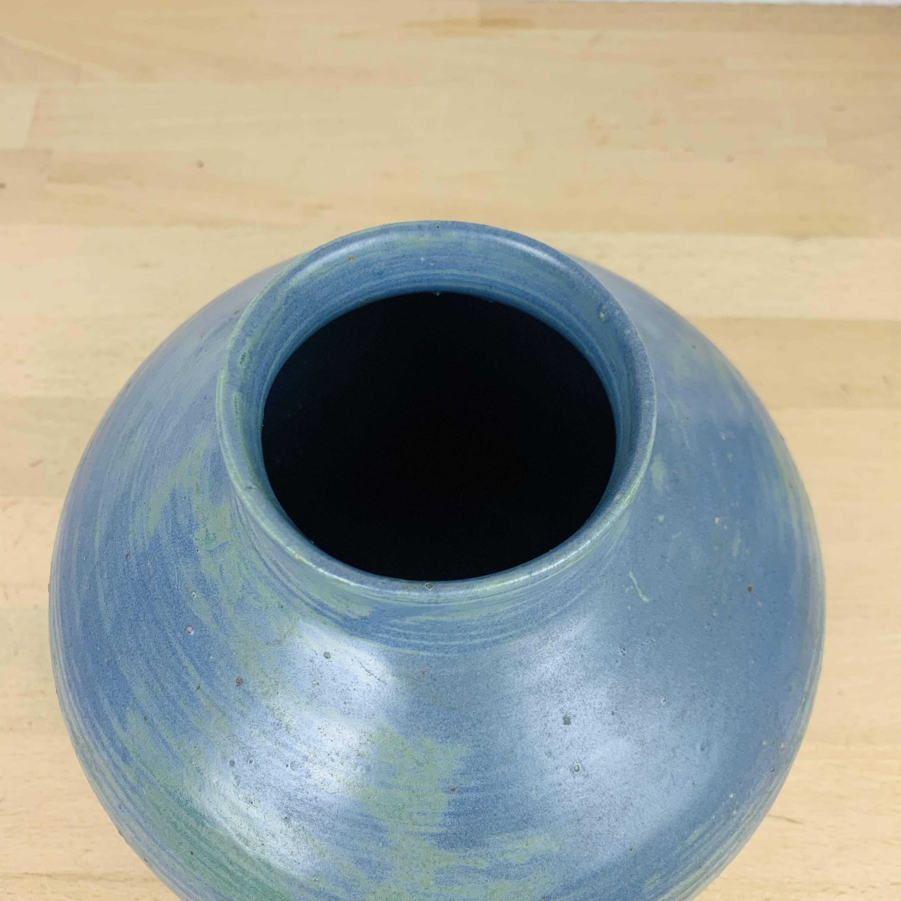 Vase boule céramique bleu