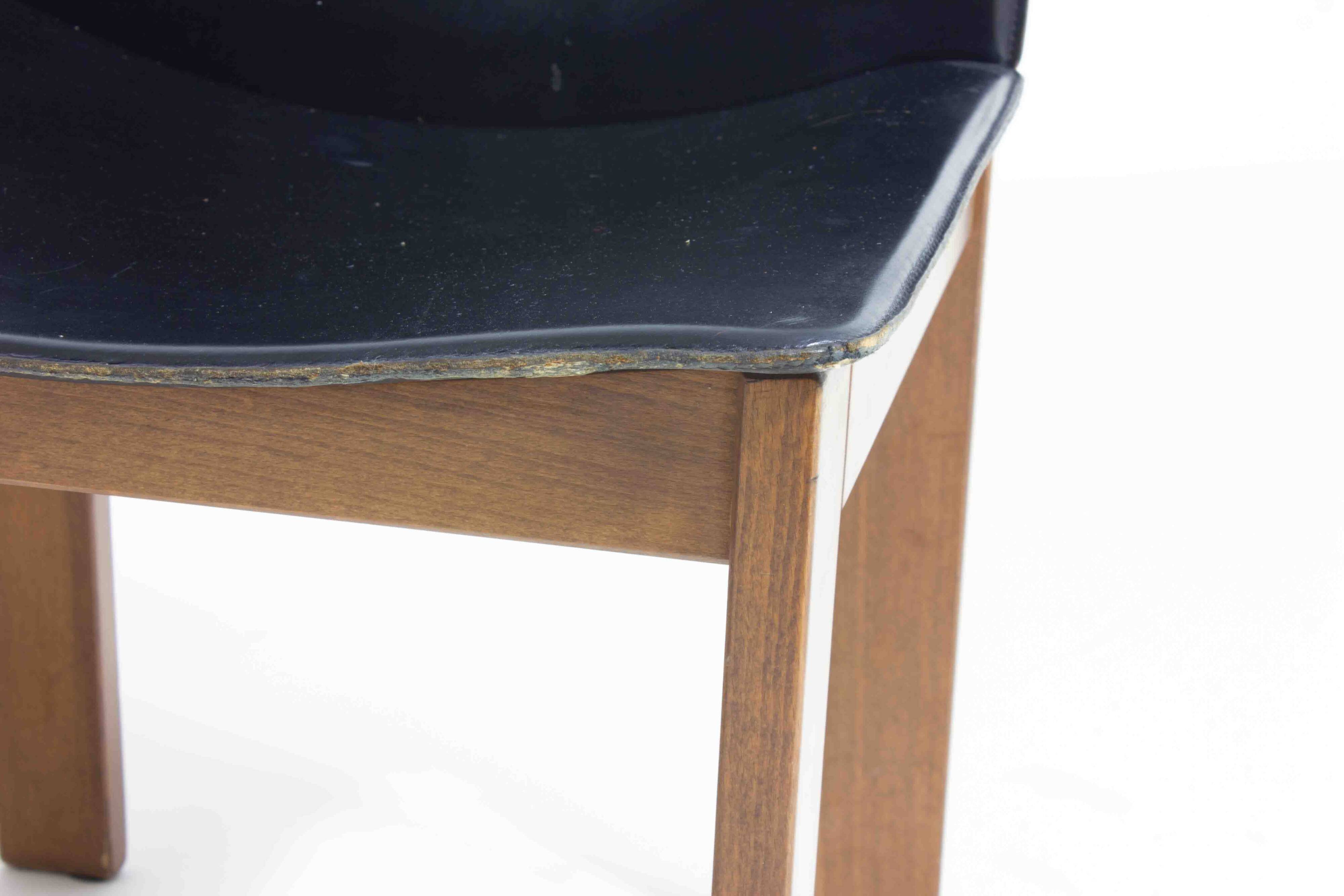 Set of 6 black leather dining chairs by Afra & Tobia Scarpa, 1970's