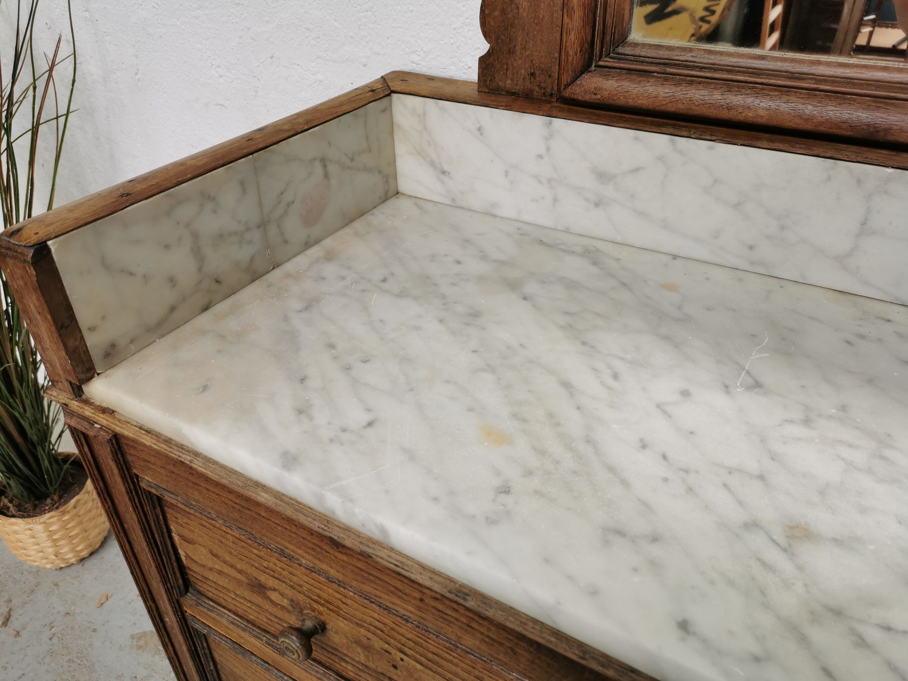 Commode coiffeuse 1900 en chêne et marbre