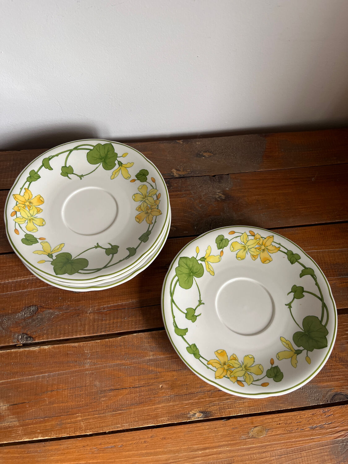 4 saucers Villeroy & Boch