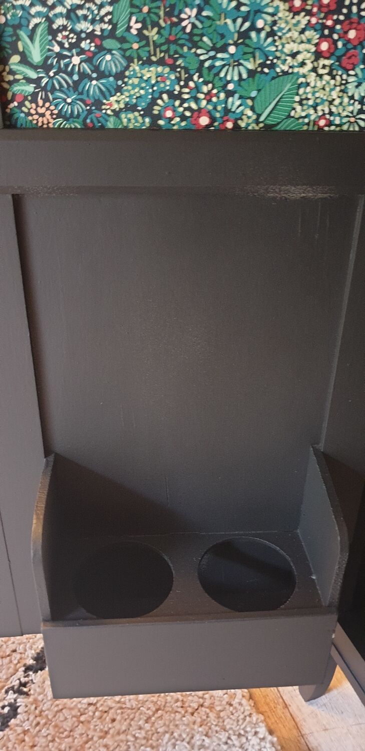 Parisian kitchen cabinet