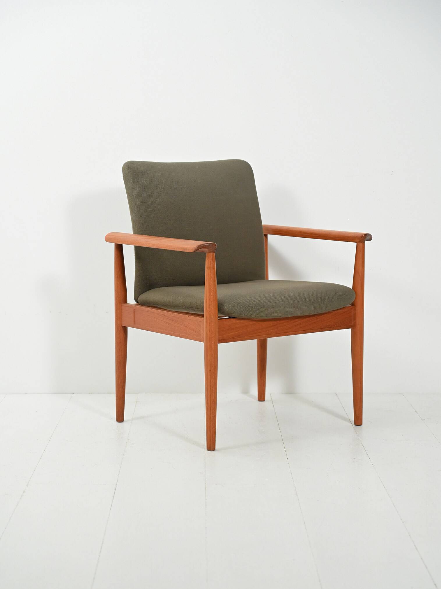 Finn Juhl "Diplomat" Armchair
