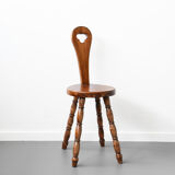 Chaise brutaliste en bois