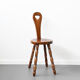 Chaise brutaliste en bois