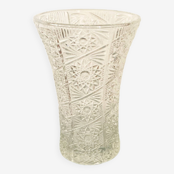 Vase en verre ciselé