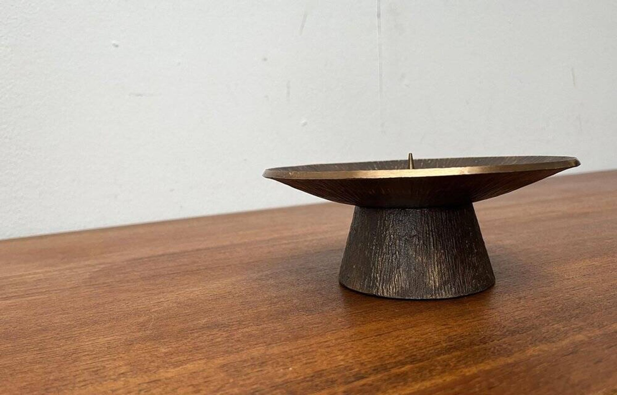 Bougeoir Brutaliste en Bronze Milieu du Siècle, années 1960
